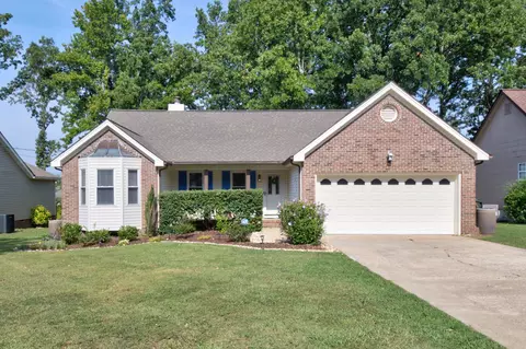 2421 Charleston Sq, Chattanooga, TN 37421