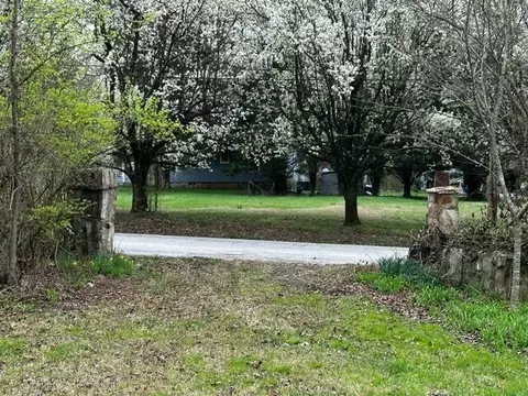 3903 Anderson Pike, Signal Mountain, TN 37377