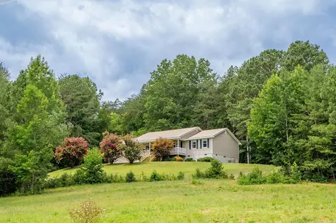 1365 Hickory Grove Rd, Ringgold, GA 30736