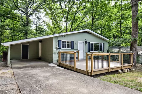 625 Miles Rd, Signal Mountain, TN 37377
