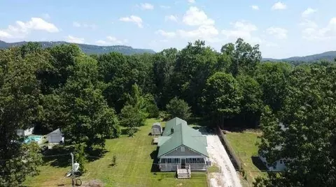 58 North Ave, Flintstone, GA 30725