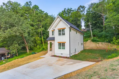 705 Claremont Cir, East Ridge, TN 37412