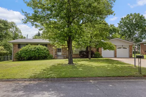 2316 Mark Ln, Chattanooga, TN 37421