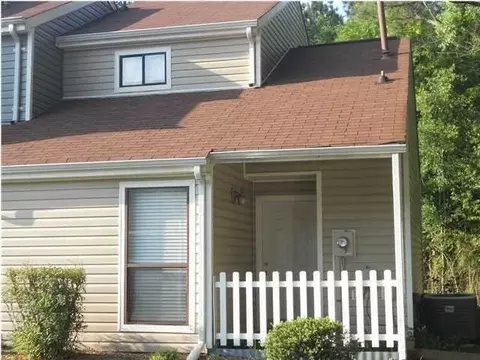 1517 Pheasant Run Pl, Hixson, TN 37343