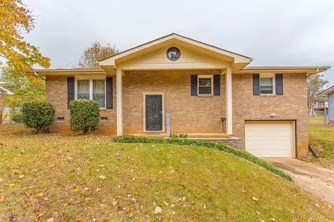 8921 Wooten Rd, Chattanooga, TN 37416