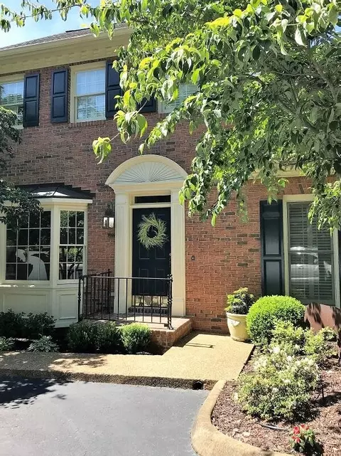 802 Signal Mountain Rd, Signal Mountain, TN 37377