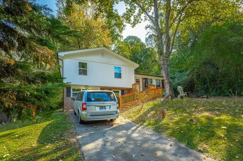 5896 Stonewall Dr, Harrison, TN 37341