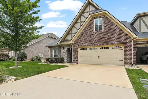 416 Grove Branch Ln, Knoxville, TN 37922
