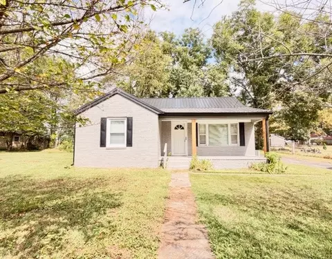 205 Alabama St, Huntland, TN 37345