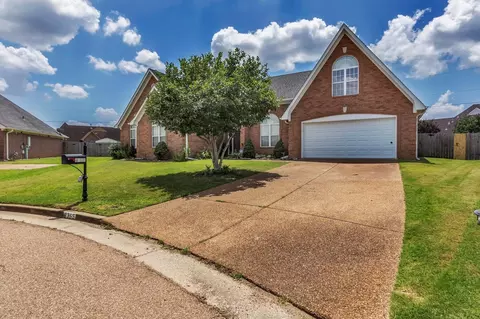 8365 Twin Angel Cv, Memphis, TN 38125