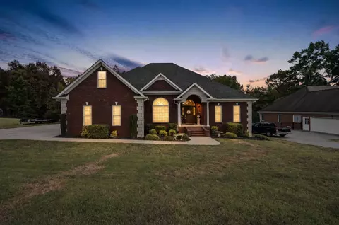 106 Stonegate Cir, Shelbyville, TN 37160