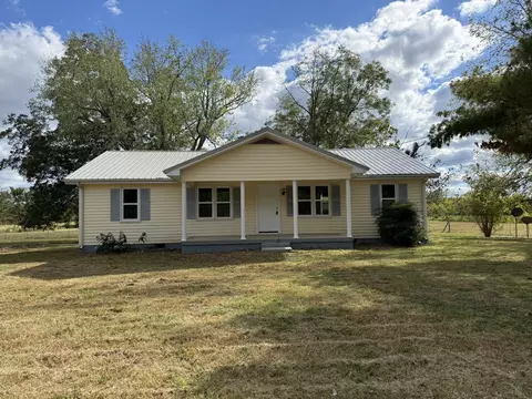 447 Pepper Hill Rd, Bell Buckle, TN 37020