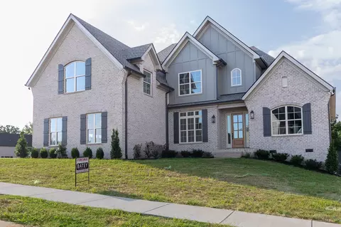 100 Kirkwall Ct, Hendersonville, TN 37075