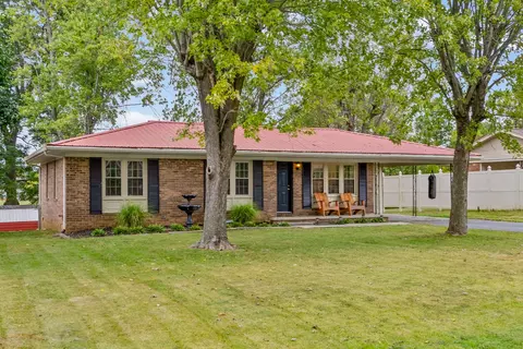 426 Colonial Ter, Hopkinsville, KY 42240