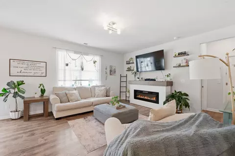 Living - 105 William Dylan Dr, Murfreesboro, TN 37129 photo 1 of 2