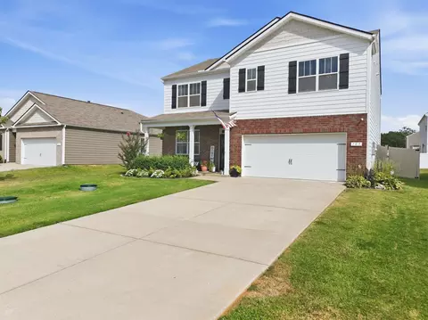 Exterior - 105 William Dylan Dr, Murfreesboro, TN 37129 photo 2 of 9