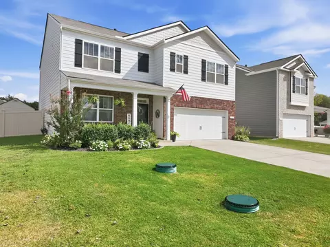 Exterior - 105 William Dylan Dr, Murfreesboro, TN 37129 photo 3 of 9