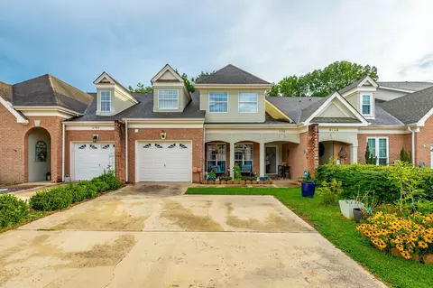 6736 Willow Brook Dr, Chattanooga, TN 37421