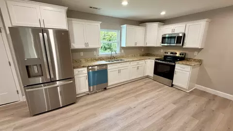 Kitchen - 497 Five Points Rd, Dayton, TN 37321 photo 1 of 4