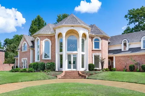 3518 Classic Dr, Memphis, TN 38125