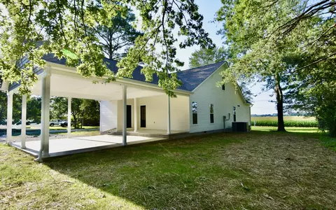 Exterior - 400 Carrie Ln, Loretto, TN 38469 photo 6 of 6
