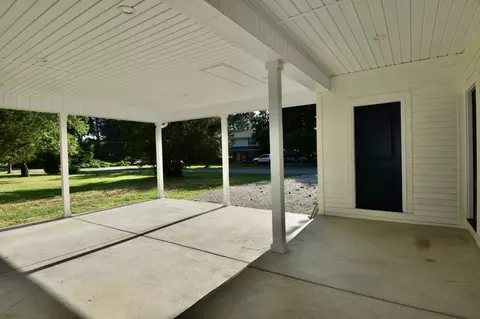 Exterior - 400 Carrie Ln, Loretto, TN 38469 photo 5 of 6