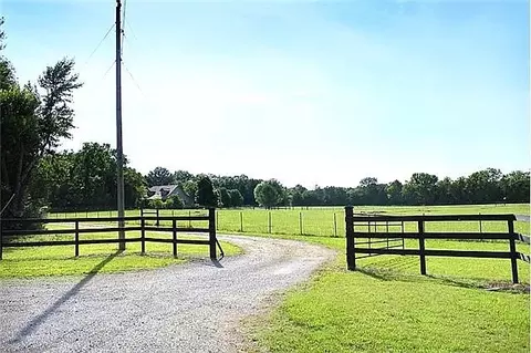 4420 E Compton Rd, Murfreesboro, TN 37130 photo 3