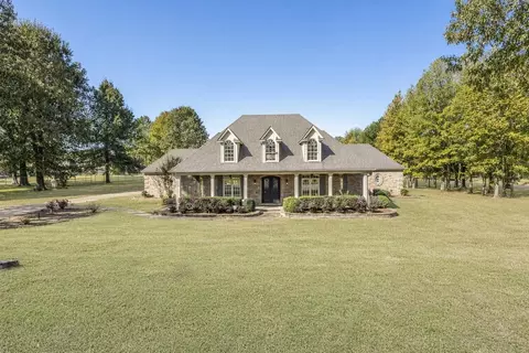 20 Surrey Loop Cir, Byhalia, MS 38611