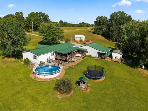 444 George Durham Rd, Westmoreland, TN 37186