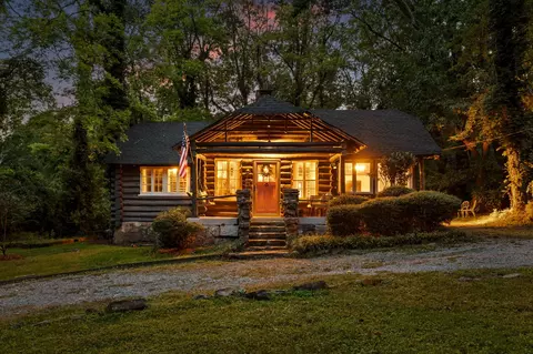 1208 Cinderella Rd, Lookout Mountain, GA 30750