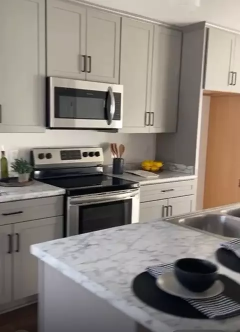 Kitchen - 362 Baldwin Ln, Springfield, TN 37172 photo 2 of 3