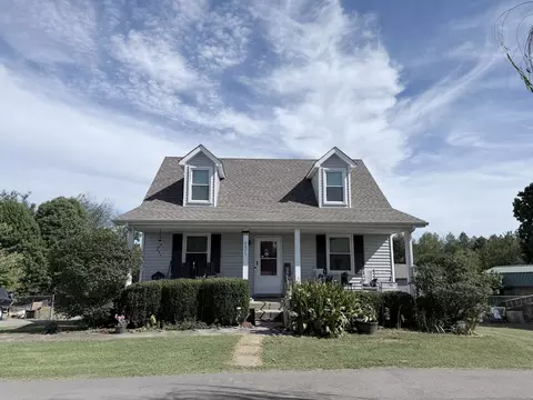 2671 Holt Ln, Clarksville, TN 37043