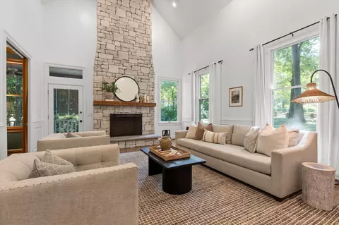 5 Brooks Edge Ln, Signal Mountain, TN 37377