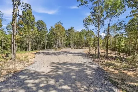 468 Streamside Dr, Dover, TN 37058 photo 2