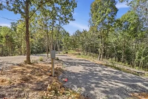 468 Streamside Dr, Dover, TN 37058 photo 4