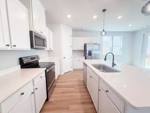 Kitchen - 133 Timber Crest Trl, White Bluff, TN 37187 photo 2 of 2
