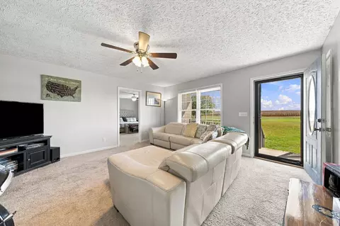 4436 John Farmer Rd, Cedar Hill, TN 37032