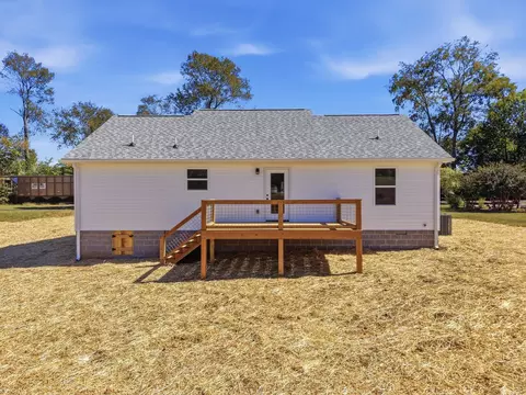 Exterior - 593 Doyle St, Doyle, TN 38559 photo 5 of 7