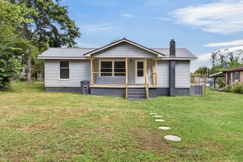 408 E Williams Ave, Monterey, TN 38574