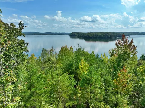 495 Waterside Way, Spring City, TN 37381