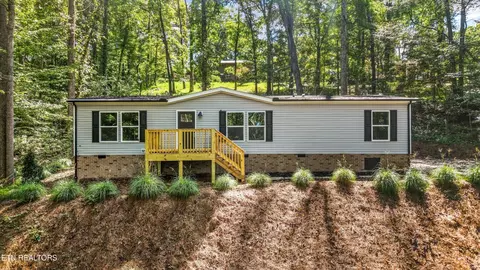 206 Cumberland View Rd, Rocky Top, TN 37769