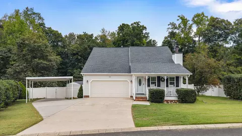 132 Alexanders Cir NW, Cleveland, TN 37312