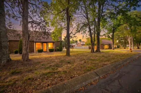100 Castlewood Ln, Lebanon, TN 37087