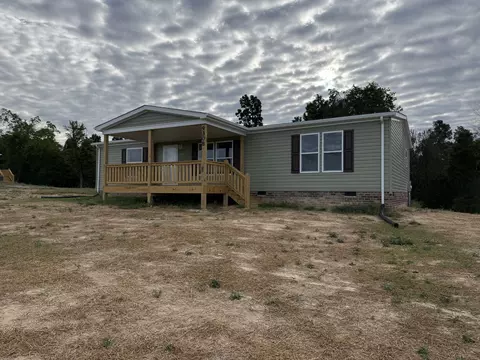 9280 Sunrise Rd, Red Boiling Springs, TN 37150