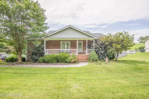 4215 Wildwood Rd, Maryville, TN 37804