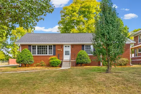 800 E 7th St, Hopkinsville, KY 42240