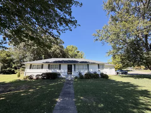 109 Flower Pt, Estill Springs, TN 37330