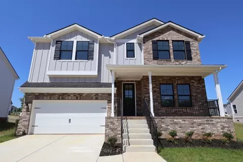 3200 Stillwater Ct, Columbia, TN 38401