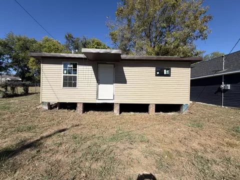 812 Younglove St, Hopkinsville, KY 42240