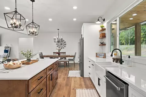 Kitchen - 112 Berry Rd, Dickson, TN 37055 photo 7 of 8
